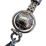 THE WORLD IS YOURS GLOVE CLIP