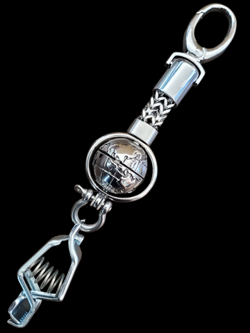 THE WORLD IS YOURS GLOVE CLIP