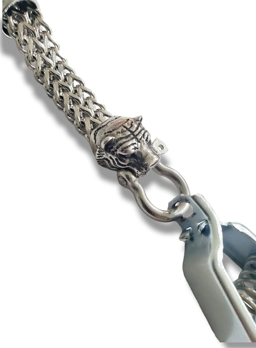 The Tiger Glove Clip With Shackle
